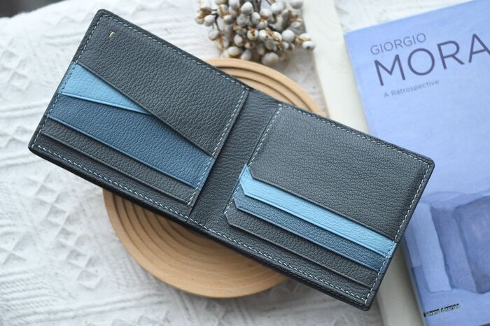 Rhombus Quilted Bifold Wallet - Compact RFID Blocking PU Leather Wallet In Green
